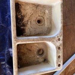 Cast Iron Sinks 