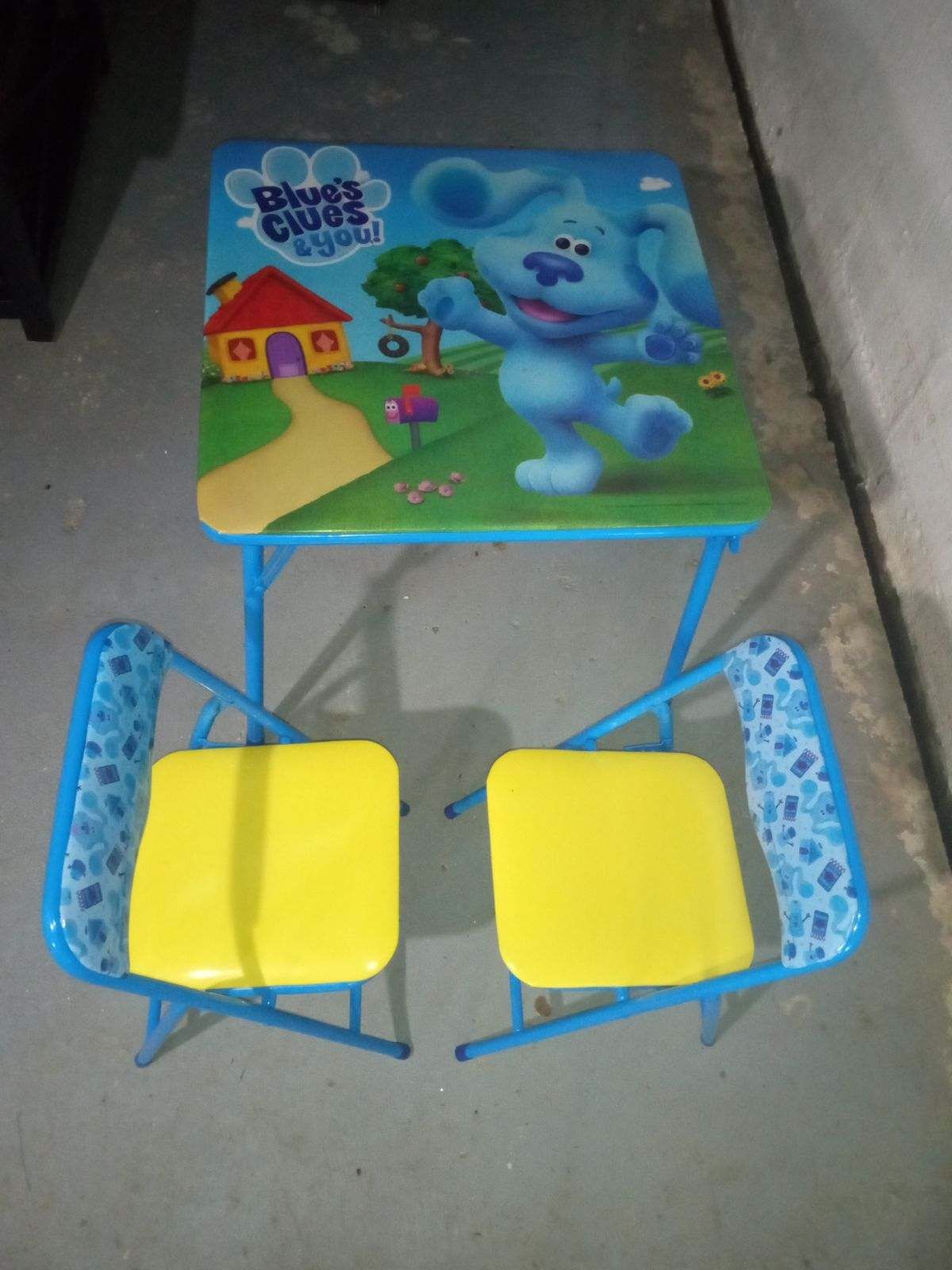 Child’s Blue Clues Table & Chairs