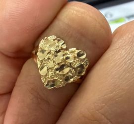 Heart nugget ring