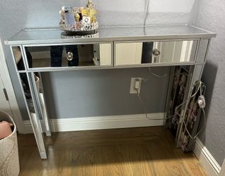 Mirror Desk 