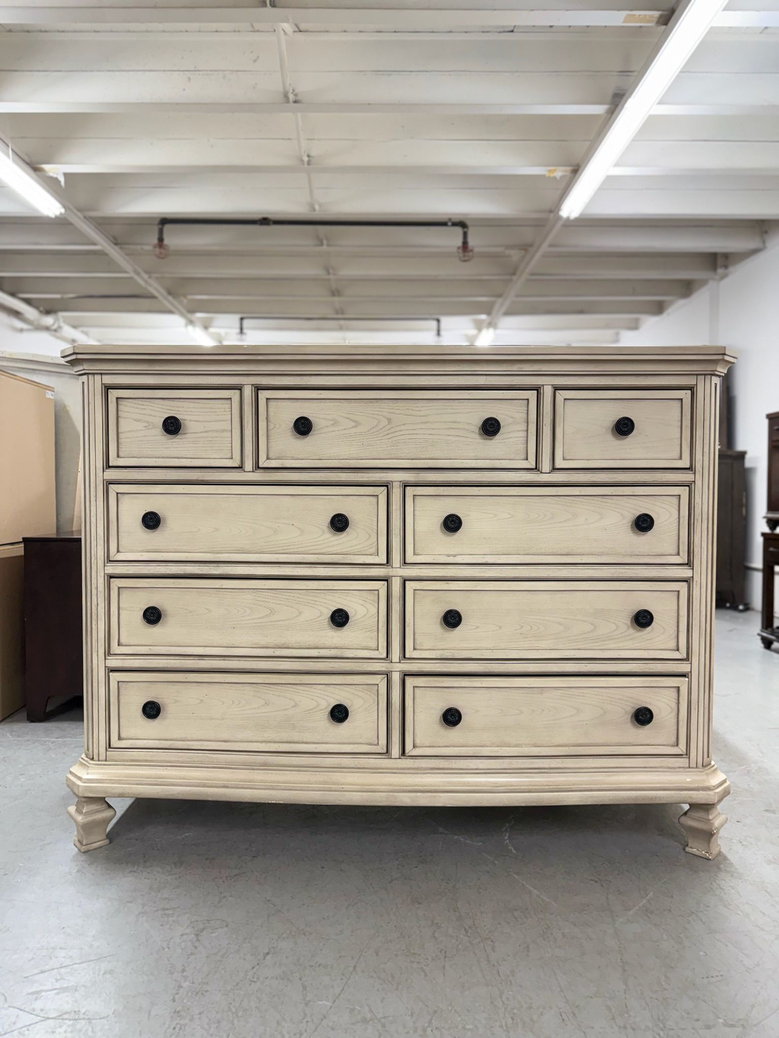 Beautiful Ashley Furniture Light Wood 9 Drawer Dresser