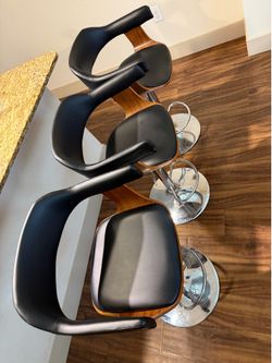 Bar tools chairs set