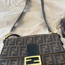 New And Nice Purse , Buy Both For 225 Or 125 Each 