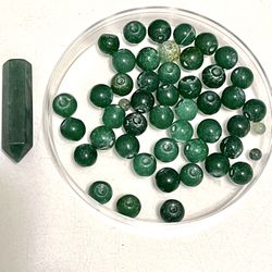 Lot Of Moss Agate Beads And Pendant