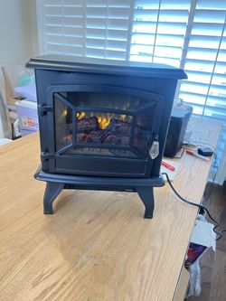 Small Electric Fireplace, Indoor Free Standing Stove Heater Fire Flame Stove Adjustable