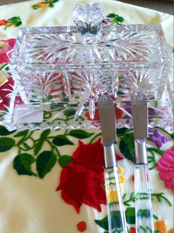 Vintage butter dish with knifes / real beautiful crystal