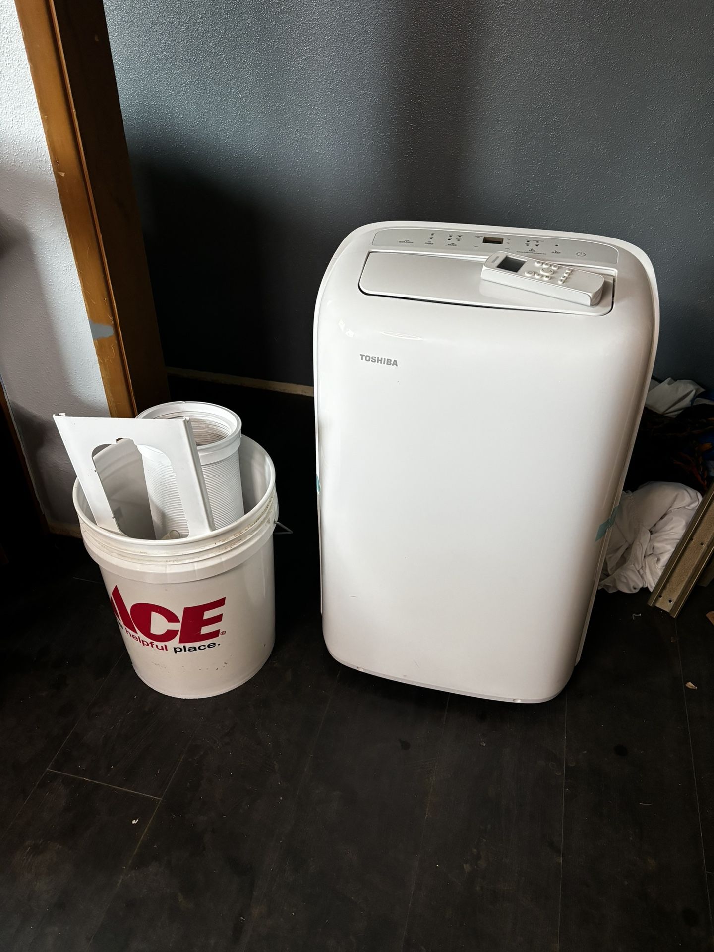 Portable AC Unit Toshiba