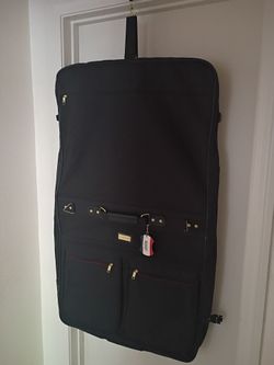 American Tourister Black Garment Bag
