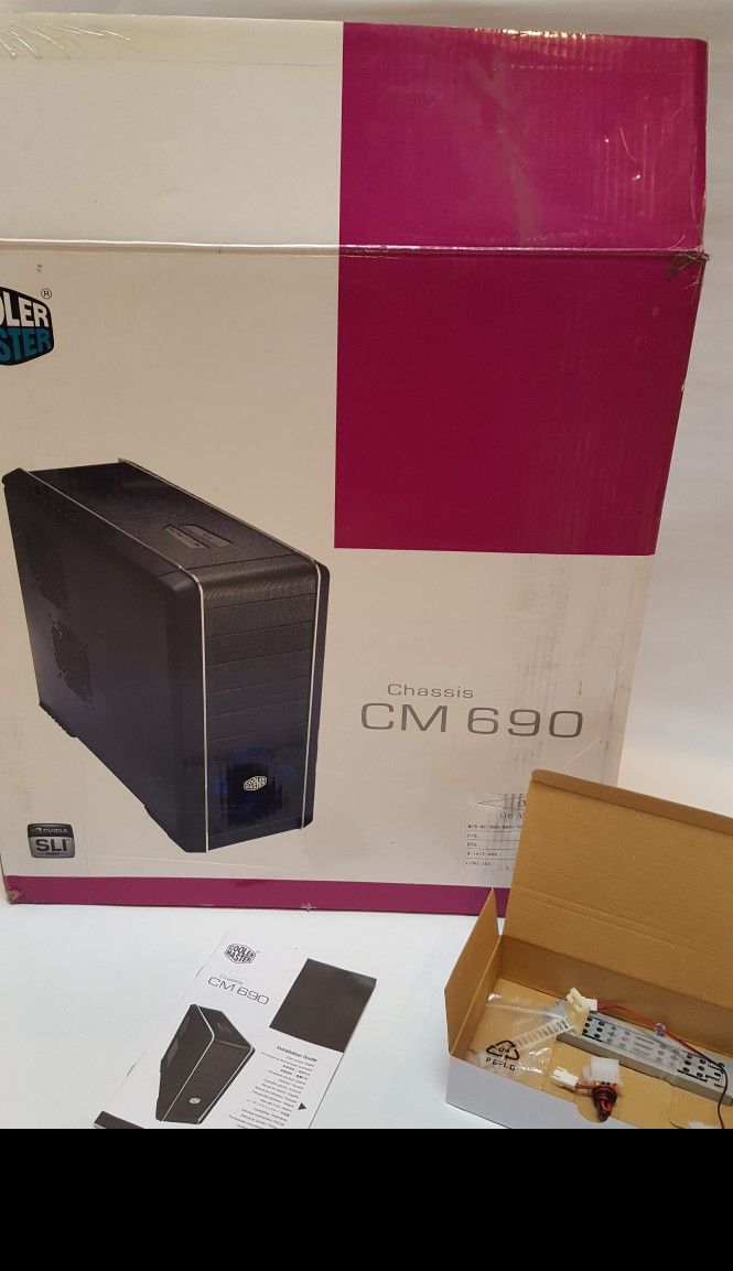 Cooler Master CM690 Computer Desktop Case