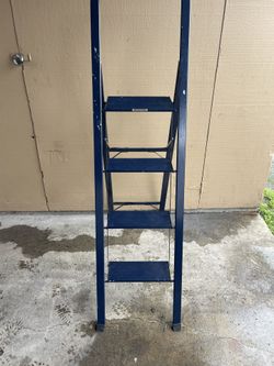 Step Ladder 