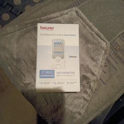 ‼️‼️‼️BRAND NEW UNUSED STILL SEALED IN BOX‼️‼️‼️Portable EKG Monitor Bluetooth Compatible ‼️‼️‼️ 