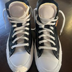 Converse Far From Chuck’s 