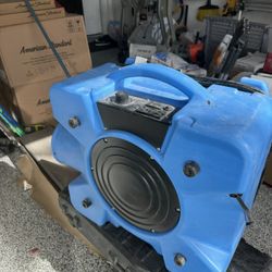 HEPA Air Scrubber Airshield 550 Blue Dri