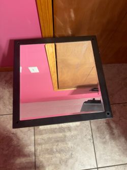 Modern Mirrored End Table / Nightstand – Excellent Condition