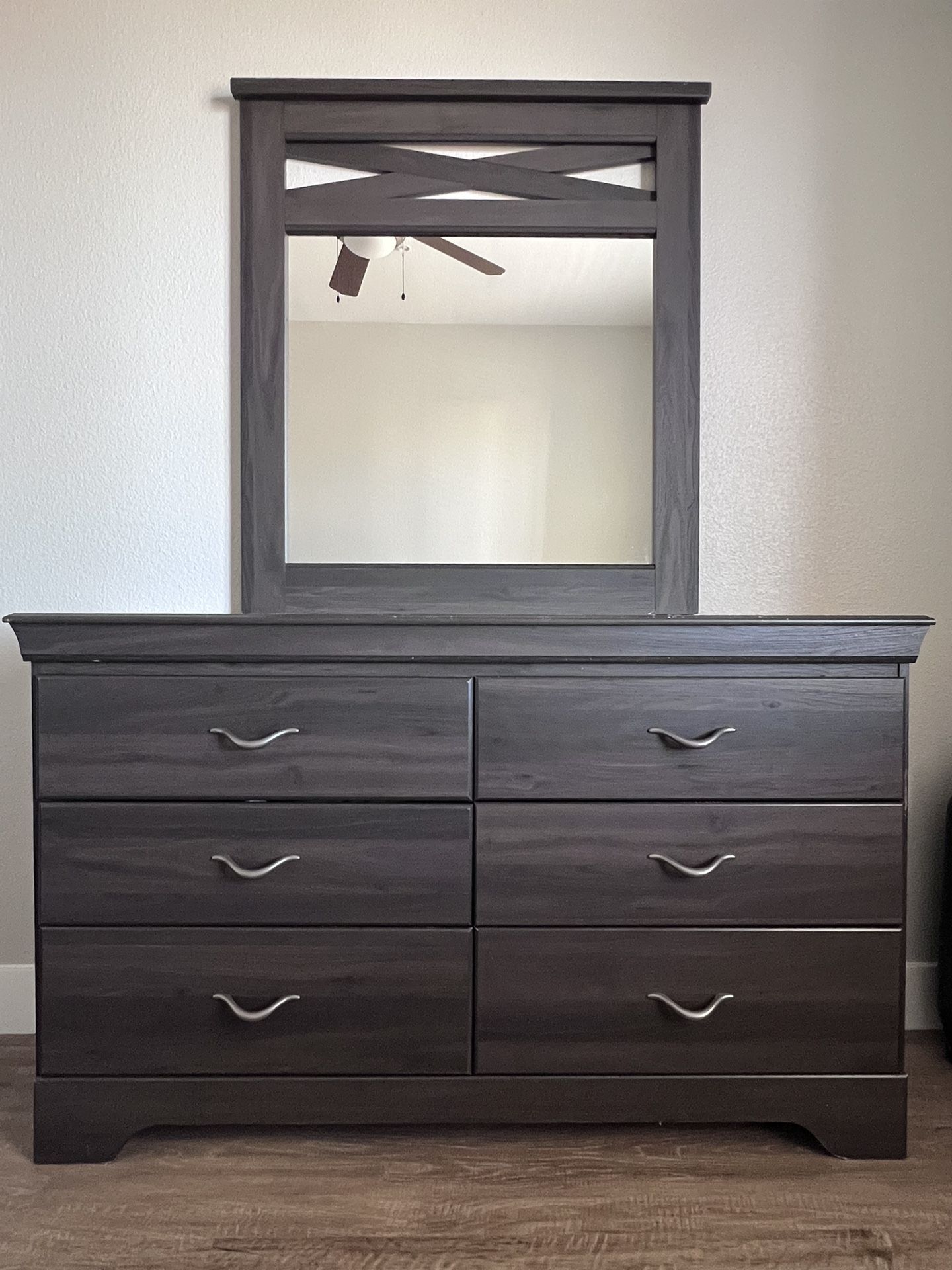 Bedroom Dresser Set 