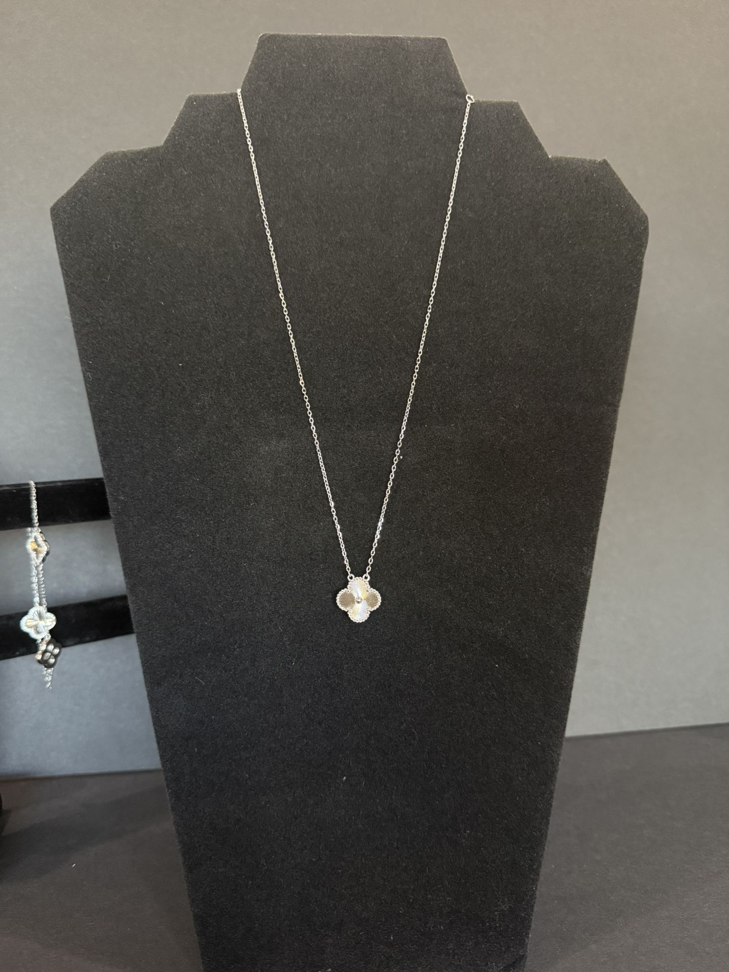 Clover Necklace Sterling Silver