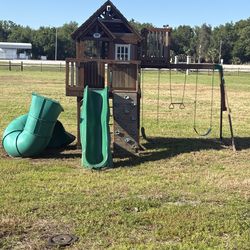 Backyard Discovery Cedar Cove Residential Wood Playset