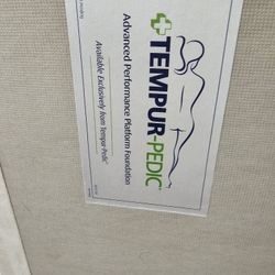 Tempurpedic Queen Mattress Foundation