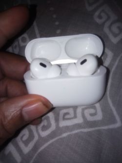 Apple AirPods Pro with Charging Case