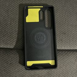 S25 Ultra Spigen Case 