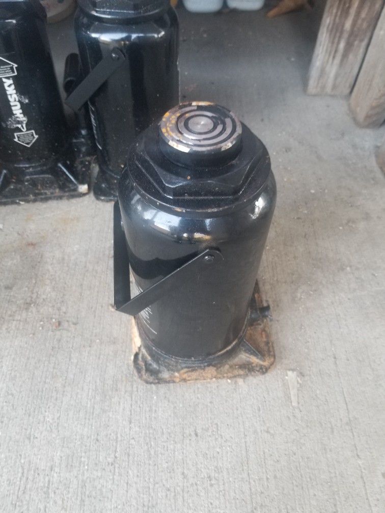 Gato De Botella De 30 Toneladas