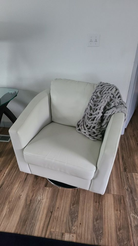 Sofia Vergara Swivel Chair atelieryuwa.ciao.jp