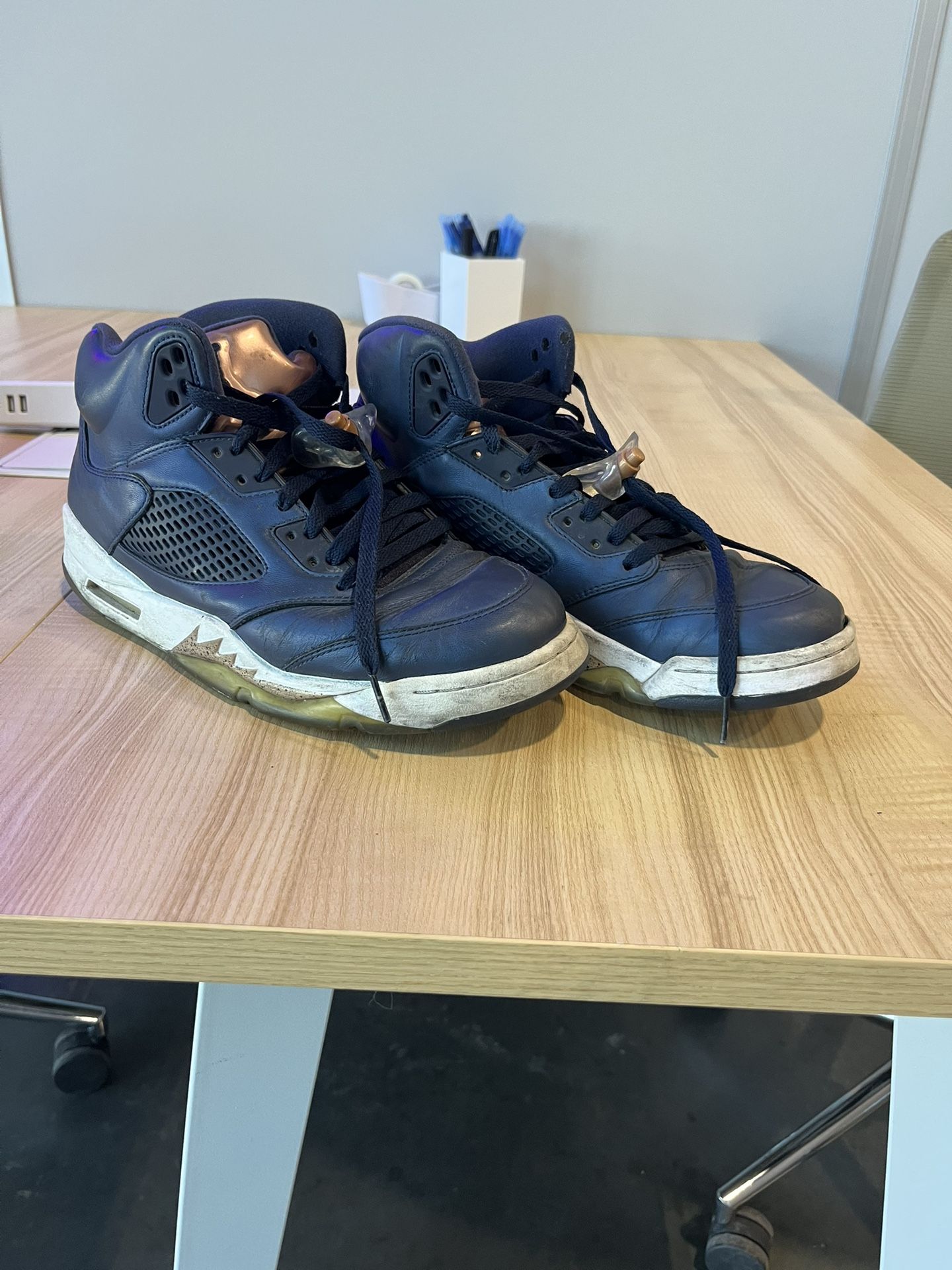 Jordan 5 Bronze Edition