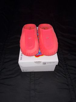 Nike minds size 10