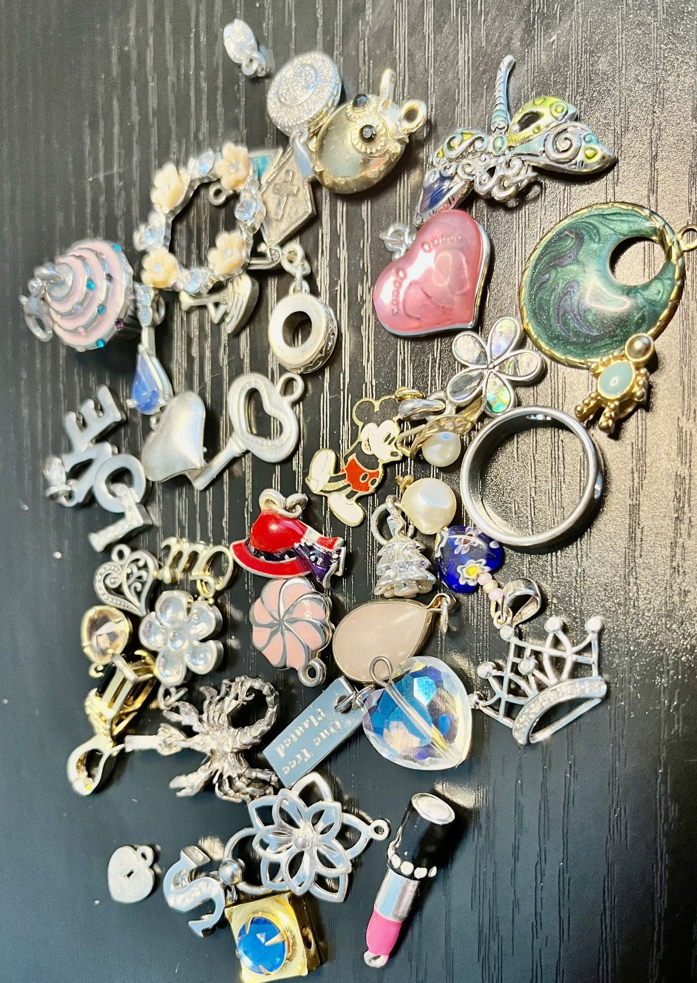Pendants Lot