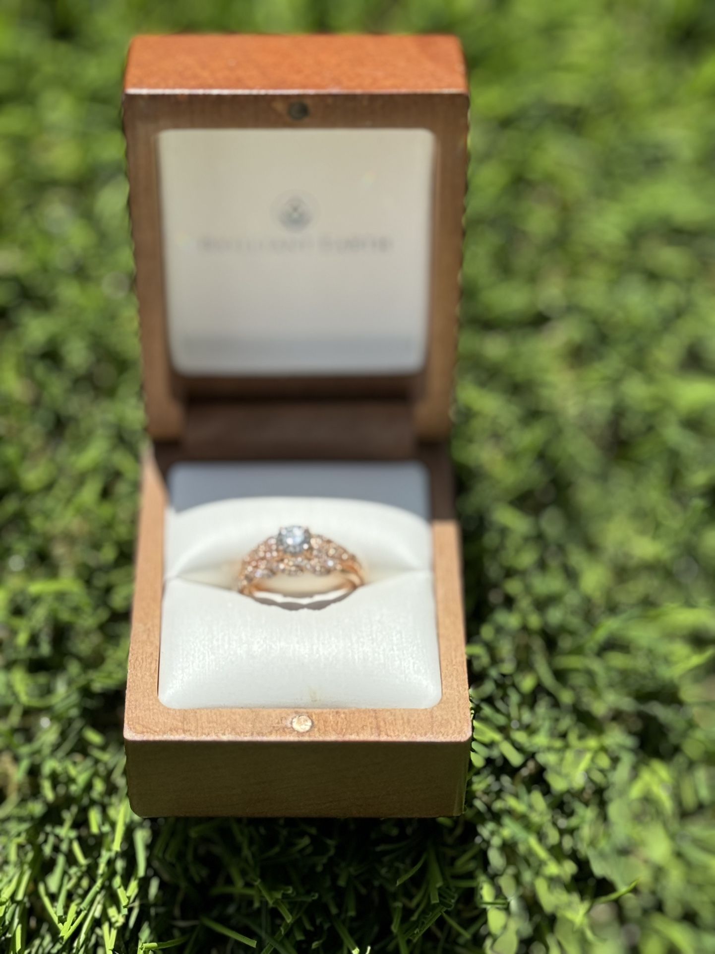 Brillant Earth Rose Gold Engagement And Wedding Ring