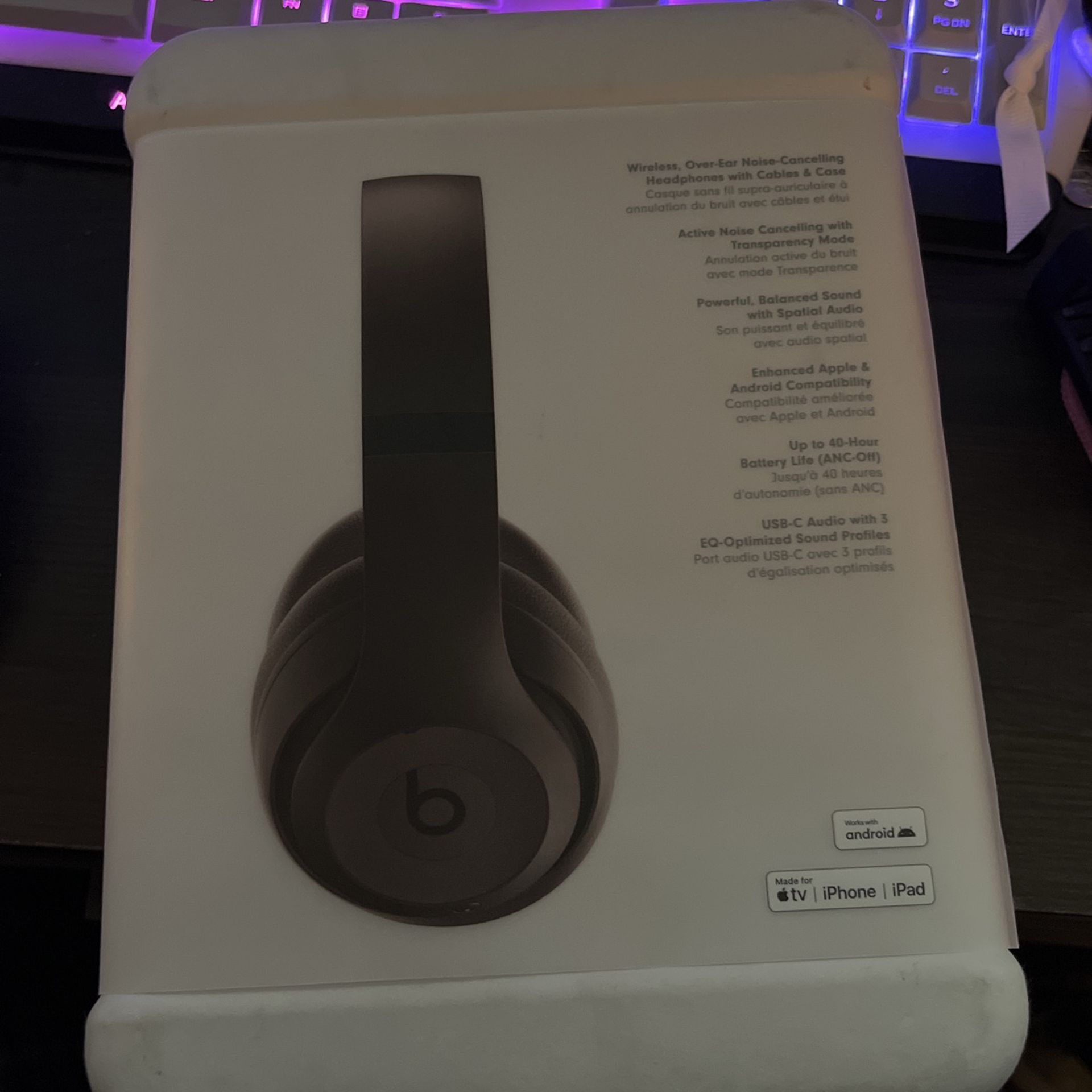 Brown Beats Studio Pro.