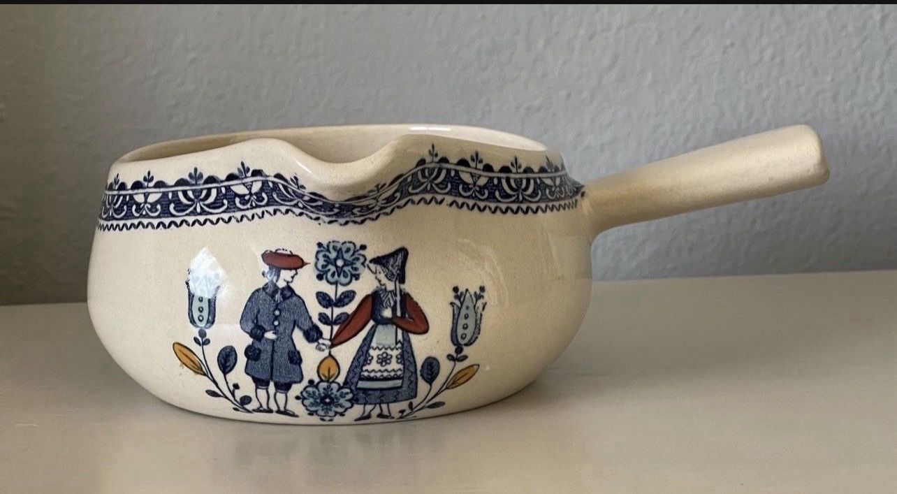 Vintage Johnson Brothers Hearts and Flowers gravy or sauce boat