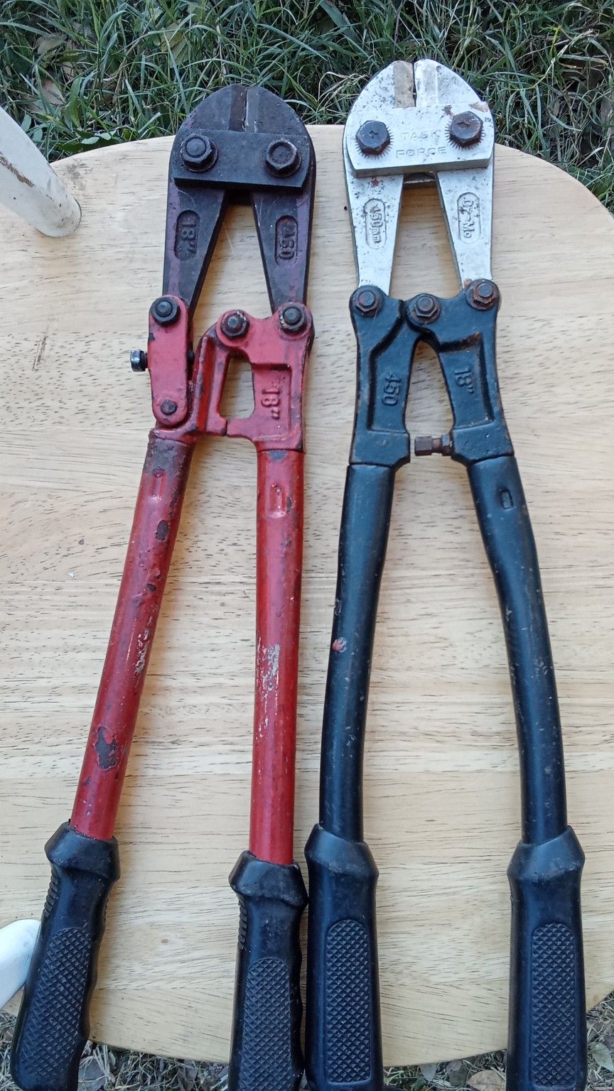 Set Of 18-in Bolt Cutters Good Condition Work Perfectly Fine