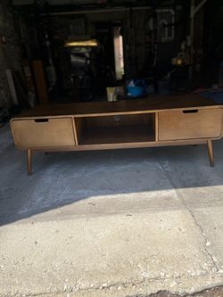 Tv stand