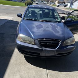 2004 Hyundai Elantra 