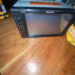 Pioneer Radio Bluetooth Screen  /