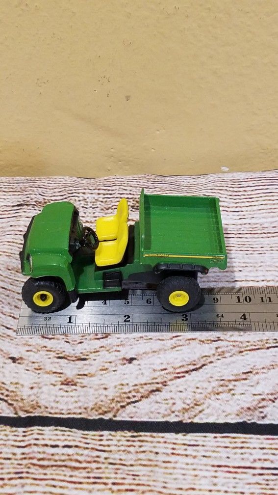@CHV JOHN DEERE GATOR TOY CAR. #34