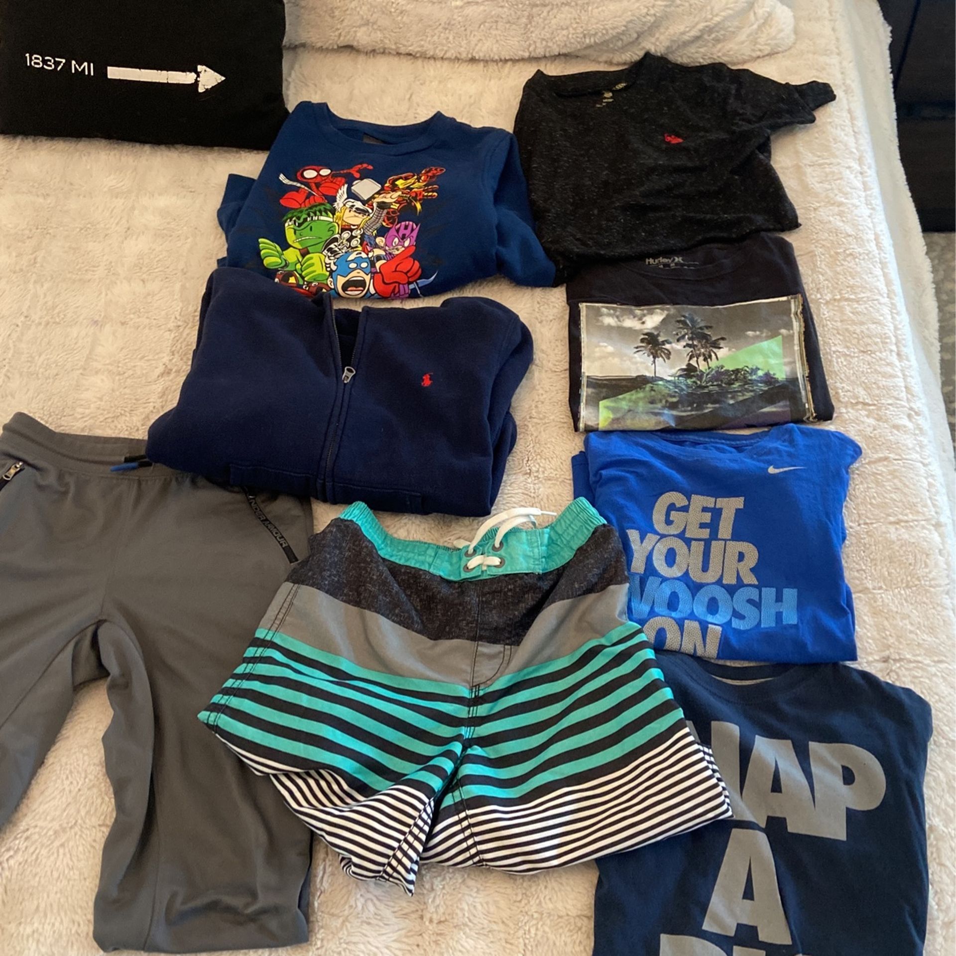 Lot Of Boys 10/12 Clothes. 