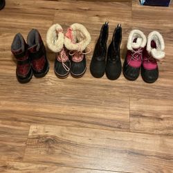 Big Kids Size 1, 3, 5  Used Snow Boots $10.00