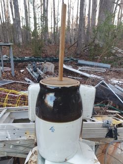 4gl Churn With Plunger 