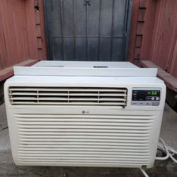 LG 12,000 BTU 3 In 1 Air Conditioner,Dehumidifier And Fan