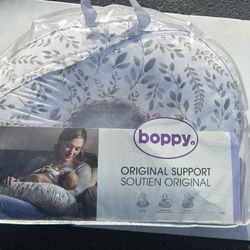 Boppy Nursing Pillow- Great Condition