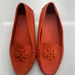 TORY BURCH Lowell 2 Driver Loafer Tumbled Leather Spicy Orange SIZE 7