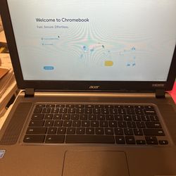 EXCELLENT UNLOCKED ACER CHROMEBOOK  15 (NO CHARGER) BATTERY IS GOOD