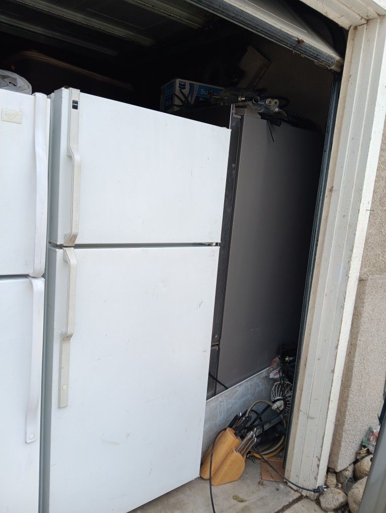 Hotpoint Refrigerator Length 28