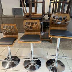 Bar Stools 