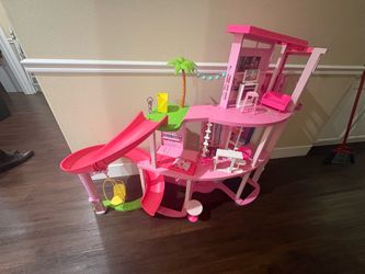 Barbie Dreamhouse Playset