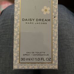 Marc Jacobs Daisy Dream Perfume 
