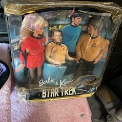 Barbie And Ken Star Trek Giftset 