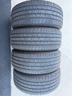 Set of 4 Bridgestone runflat tires 225/50/18 70%